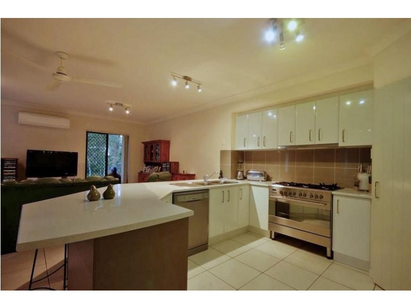 9 Taryn Close, Glass House Mountains QLD 4518