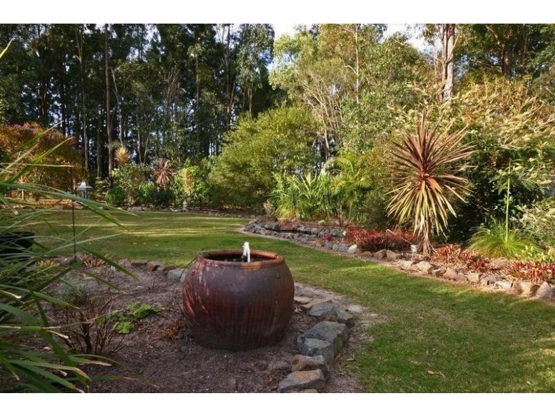 9 Taryn Close, Glass House Mountains QLD 4518