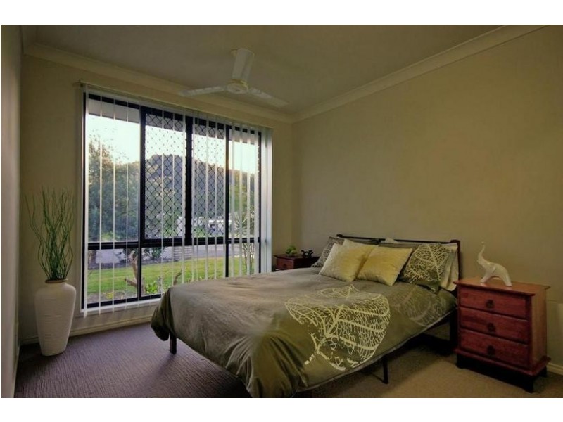 9 Taryn Close, Glass House Mountains QLD 4518