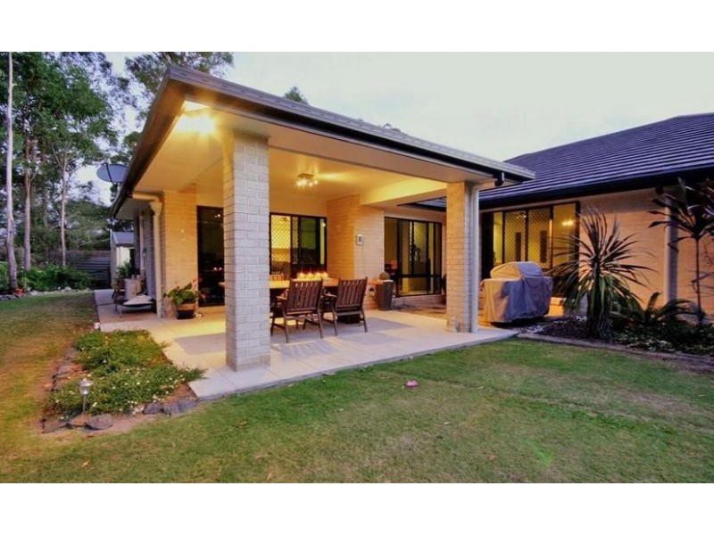 9 Taryn Close, Glass House Mountains QLD 4518