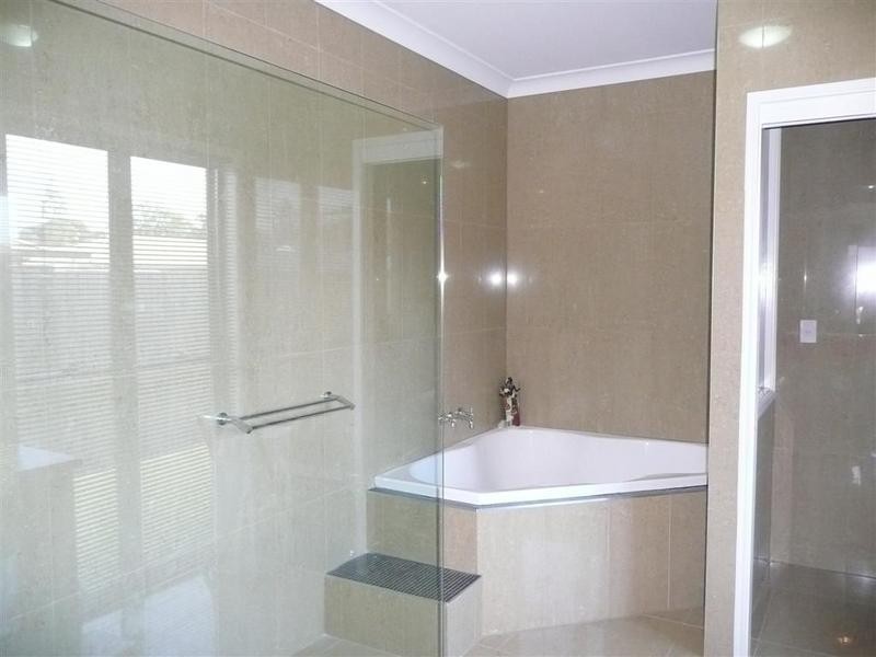 3 Sapphire Court, Beerwah QLD 4519