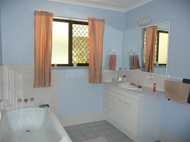 86 Sahara Road, Glass House Mountains QLD 4518