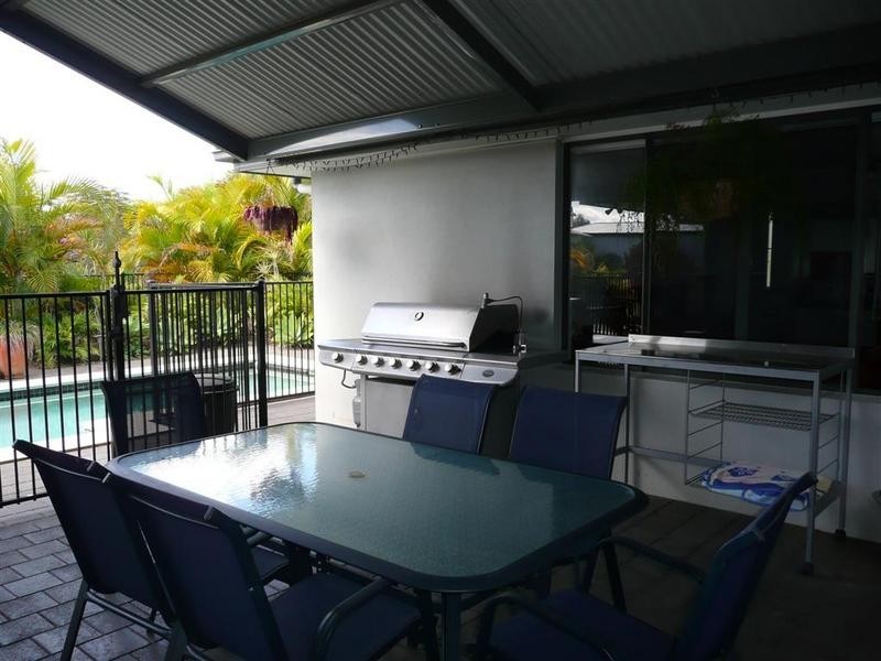 1 Whitby Street, Glass House Mountains QLD 4518