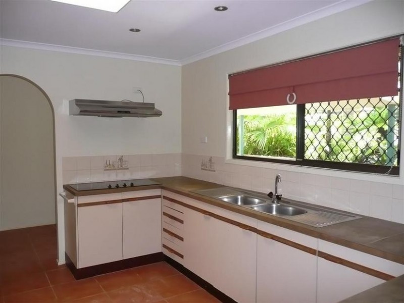 14 High Street, Peachester QLD 4519