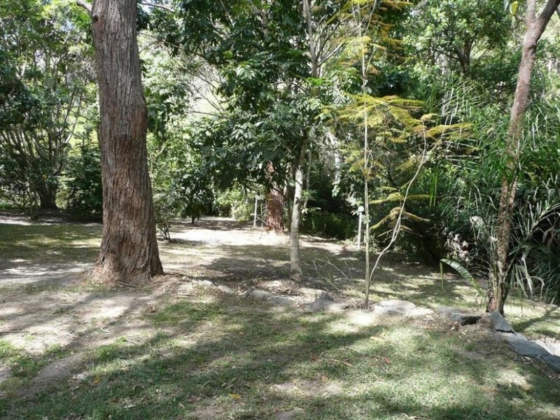 14 High Street, Peachester QLD 4519