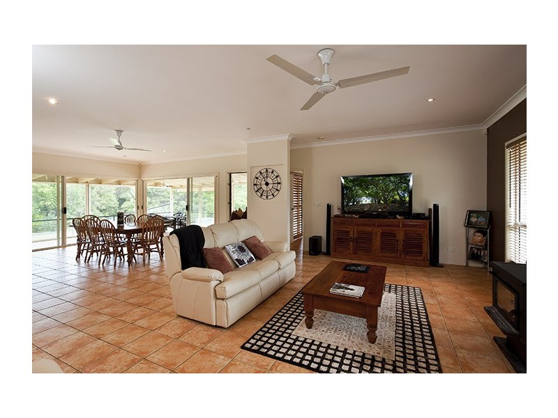 120 Sahara Road, Glass House Mountains QLD 4518