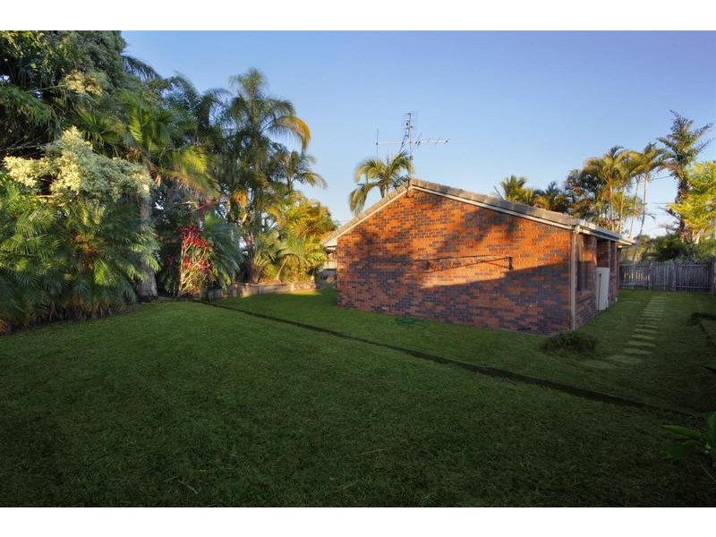 16 Chantilly Crescent, Beerwah QLD 4519