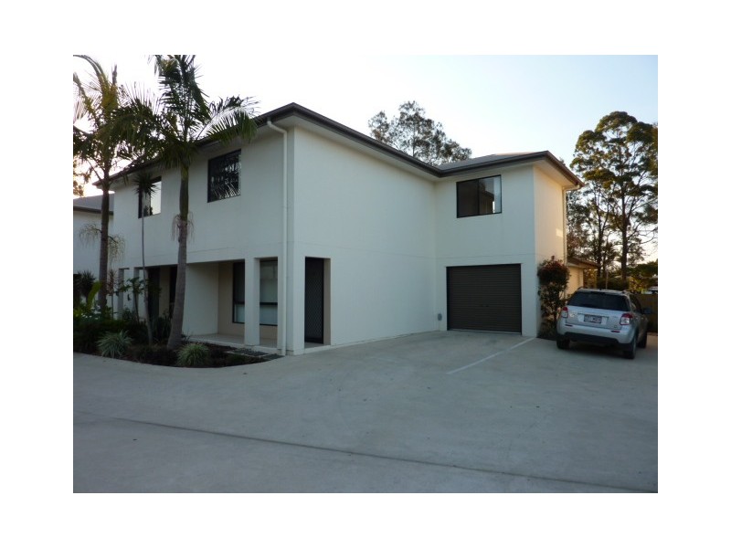 3/2A Swan Street, Beerwah QLD 4519