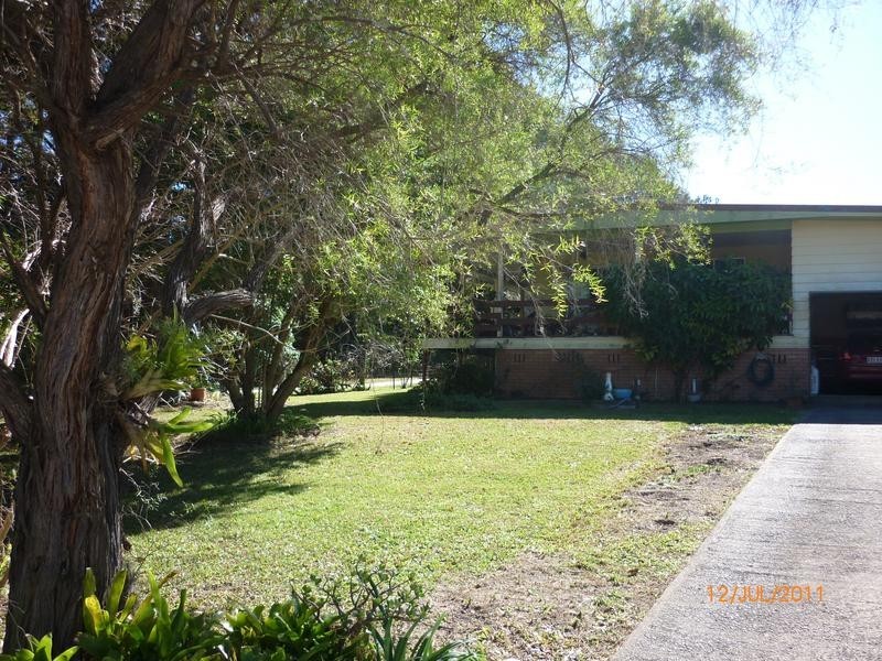 13 Anzac Avenue, Beerburrum QLD 4517