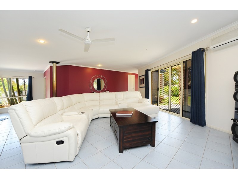 5 Kingston Court, Mooloolah Valley QLD 4553