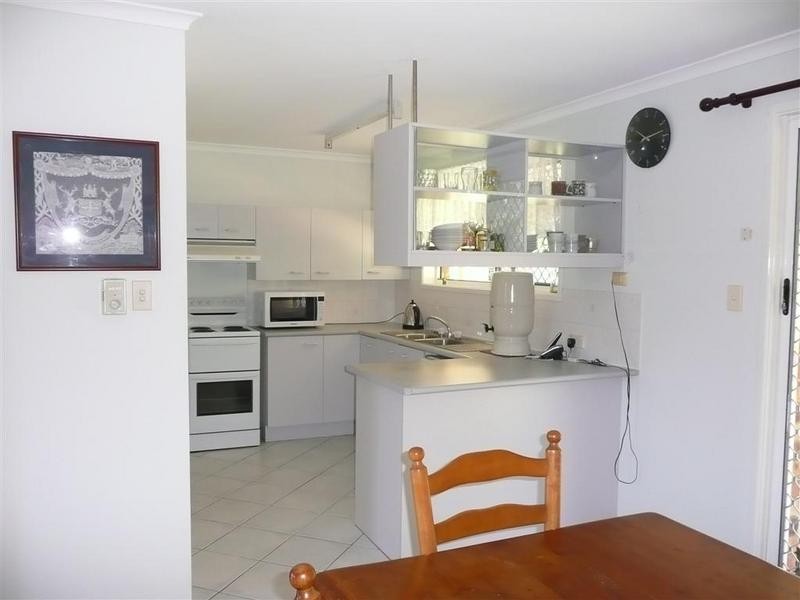 2 Sidha Avenue, Glass House Mountains QLD 4518