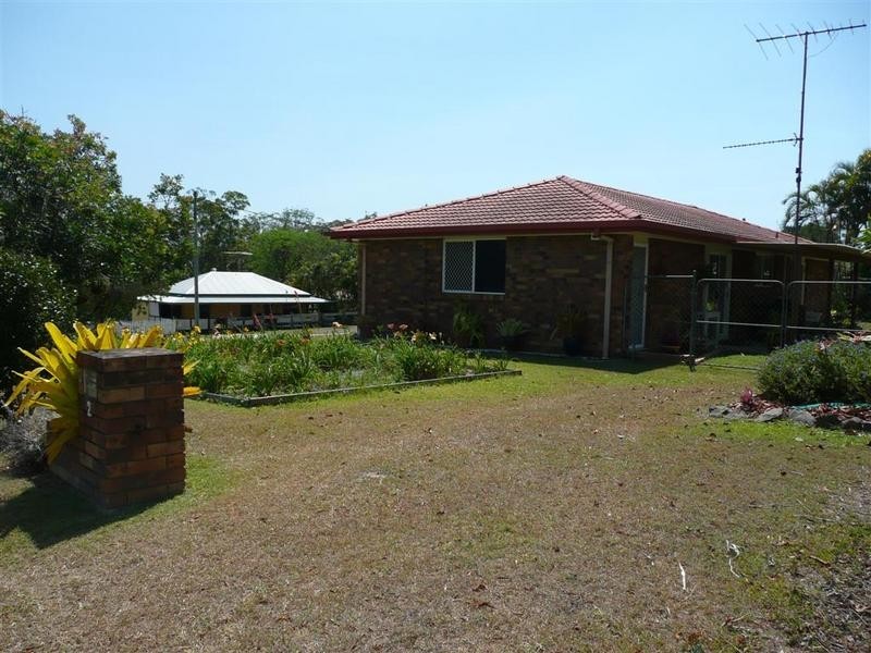 2 Sidha Avenue, Glass House Mountains QLD 4518