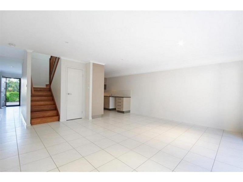 1,2,3,4/24 Simpson Street, Beerwah QLD 4519