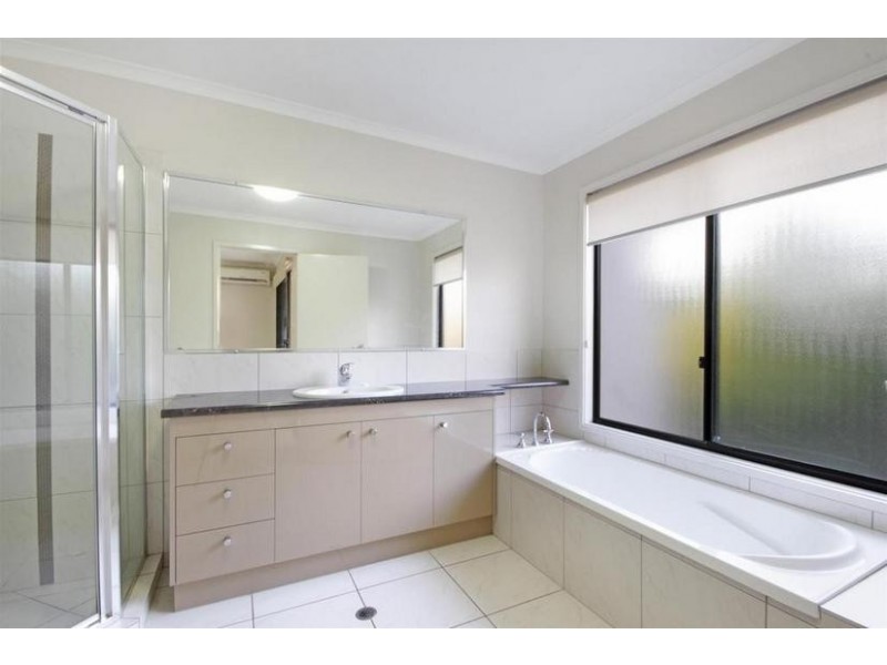 1,2,3,4/24 Simpson Street, Beerwah QLD 4519