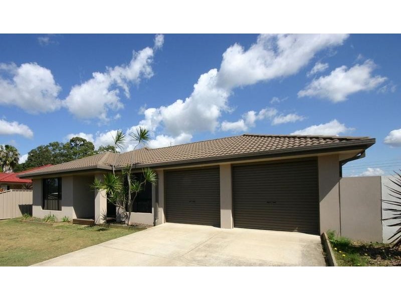 35 Coochin Hills Drive, Beerwah QLD 4519