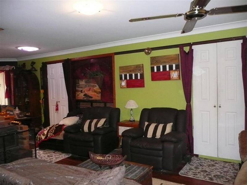 4 Carriage Crescent, Beerburrum QLD 4517