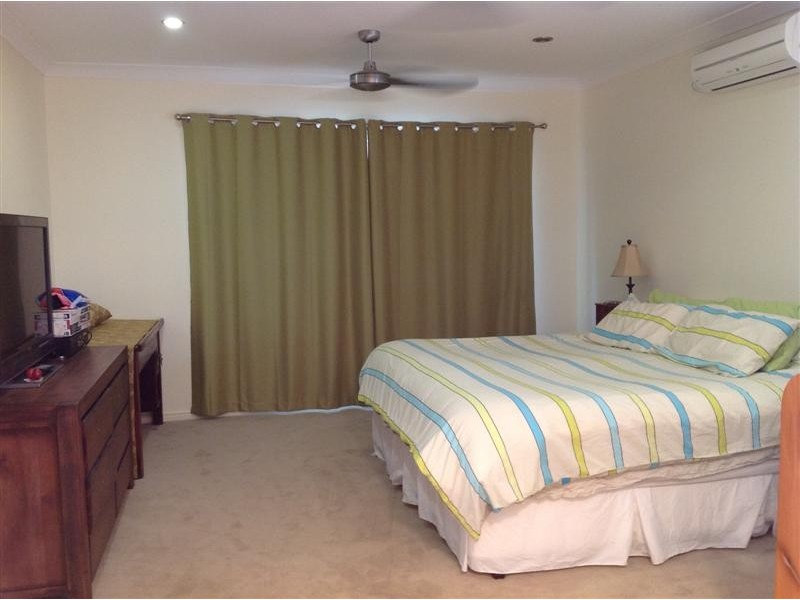 12 Rainbow Court, Glass House Mountains QLD 4518