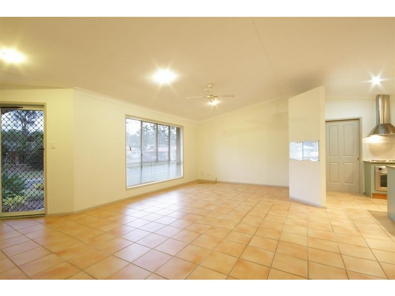 8 Coljohn Street, Landsborough QLD 4550