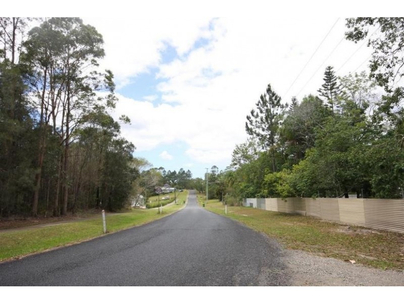 24 Thompson Road, Beerwah QLD 4519