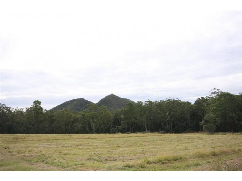 112 Pikes Road, Glass House Mountains QLD 4518