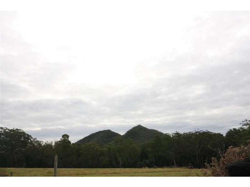 112 Pikes Road, Glass House Mountains QLD 4518