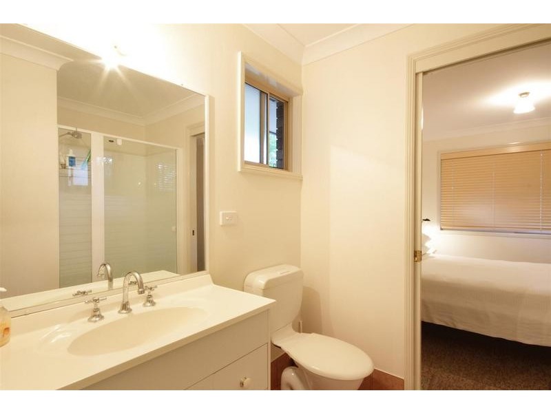 18 Tallawong Close, Beerwah QLD 4519