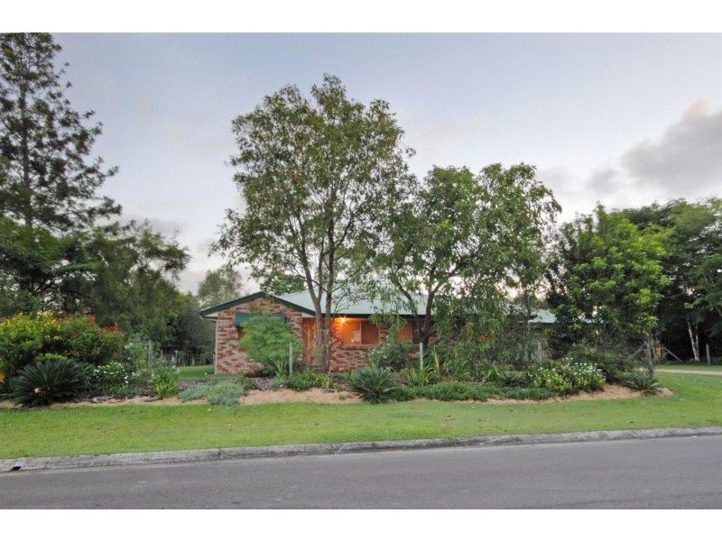 18 Tallawong Close, Beerwah QLD 4519