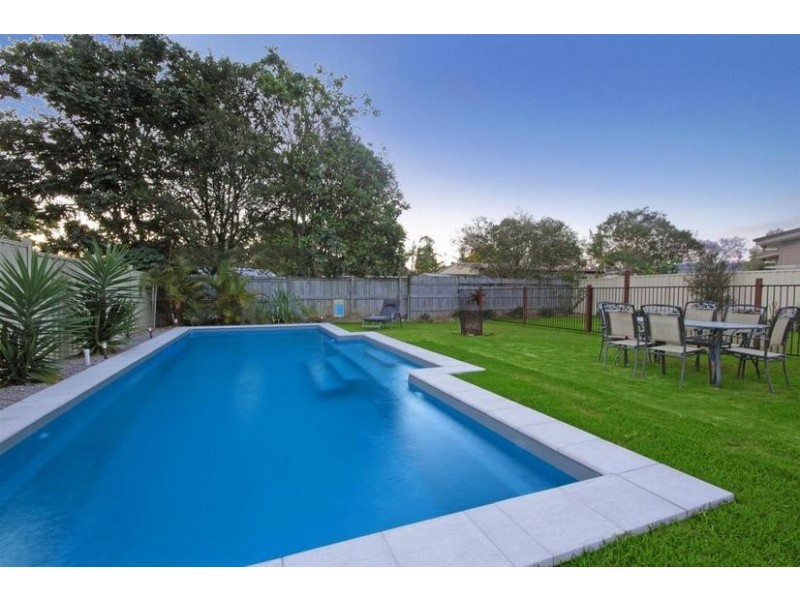 4 Sunland Court, Beerwah QLD 4519