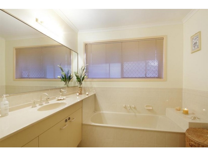 7 Tudor Court, Beerwah QLD 4519