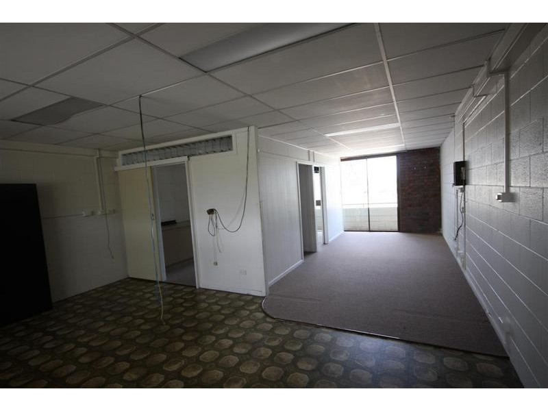 Shop 9/68 Simpson Street, Beerwah QLD 4519