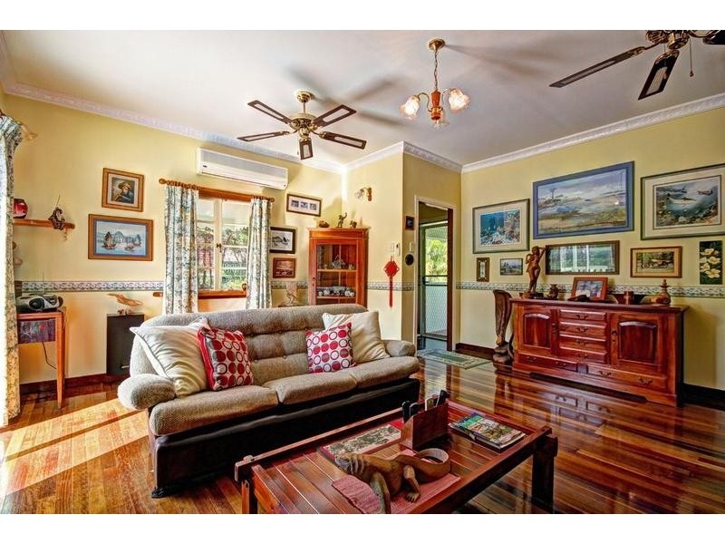 33 Crittenden Road, Glass House Mountains QLD 4518