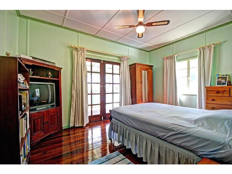 33 Crittenden Road, Glass House Mountains QLD 4518