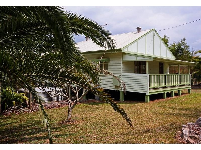 33 Crittenden Road, Glass House Mountains QLD 4518