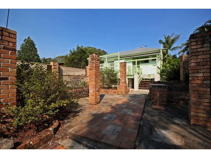 33 Crittenden Road, Glass House Mountains QLD 4518