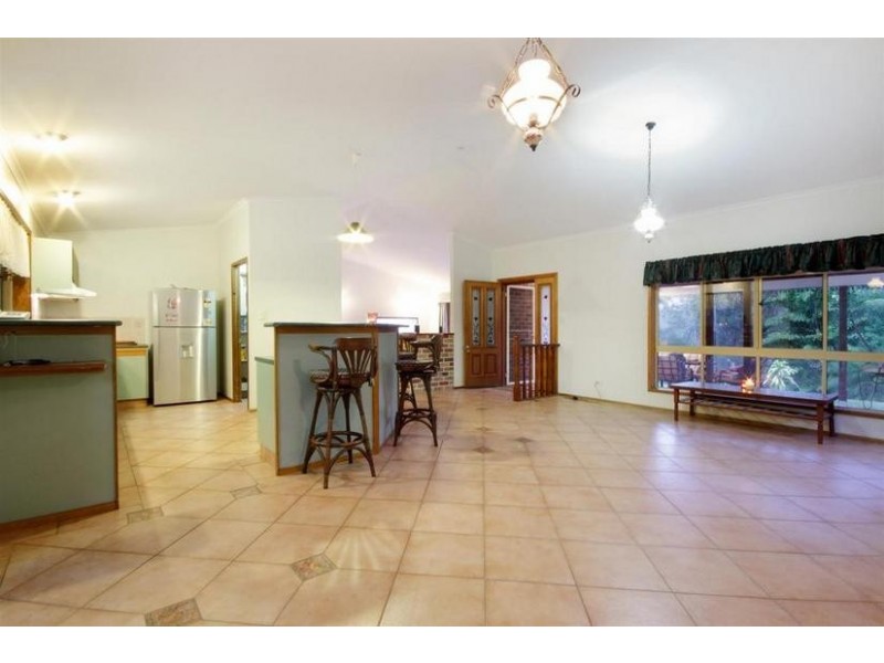 1923 Old Gympie Road, Glass House Mountains QLD 4518