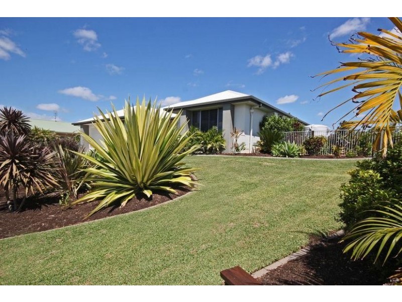16 Hillcrest Court, Beerwah QLD 4519