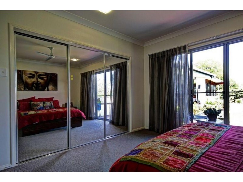 16 Hillcrest Court, Beerwah QLD 4519