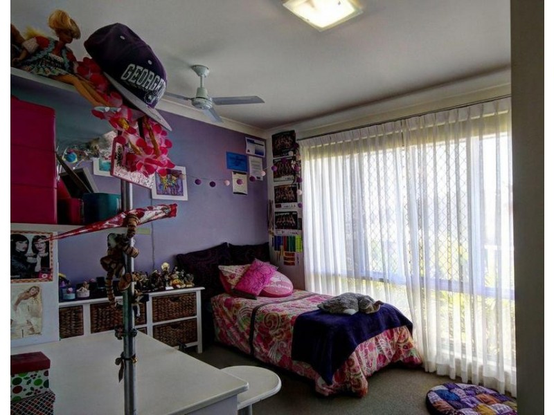 16 Hillcrest Court, Beerwah QLD 4519