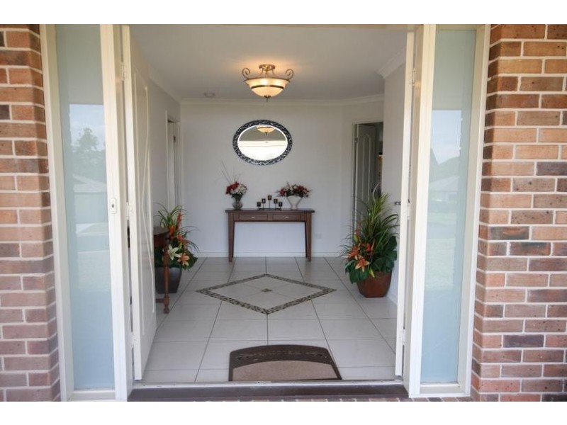 10 Sharyn Place, Glass House Mountains QLD 4518