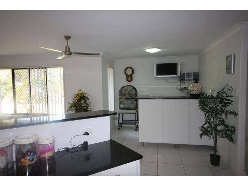 10 Sharyn Place, Glass House Mountains QLD 4518