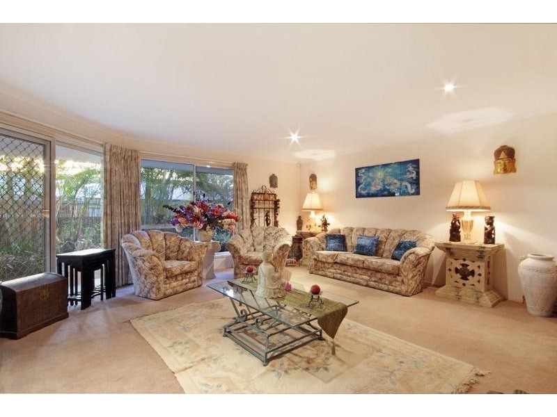 24 Ridgemount Place, Glass House Mountains QLD 4518