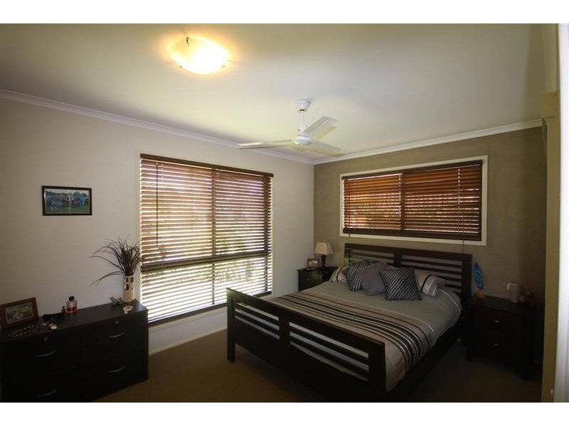 2B Tytherleigh Avenue, Landsborough QLD 4550