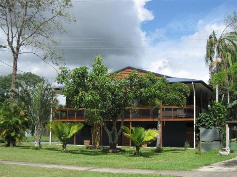 1 Montrose Street, Beerwah QLD 4519