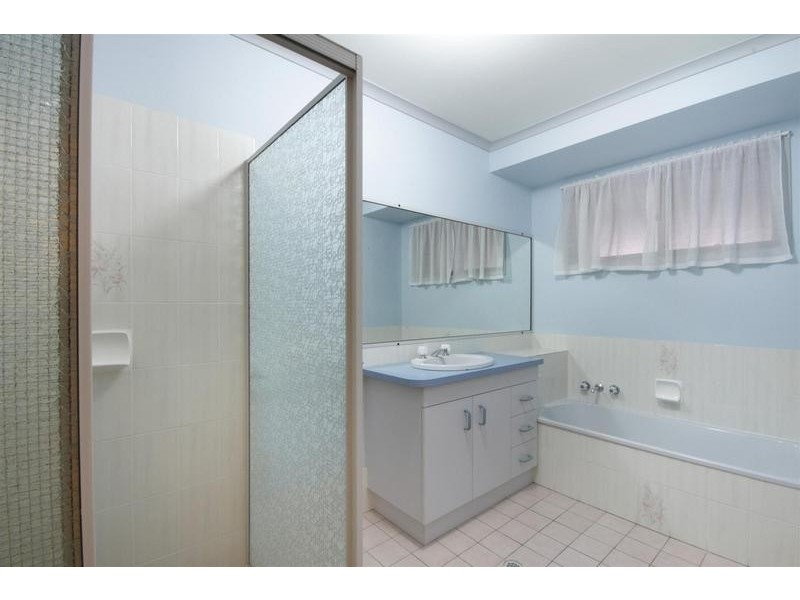 8 Arcadia Drive, Beerwah QLD 4519