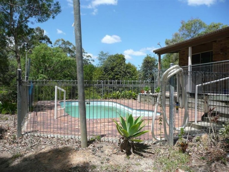 122 Lindeman Road, Beerwah QLD 4519