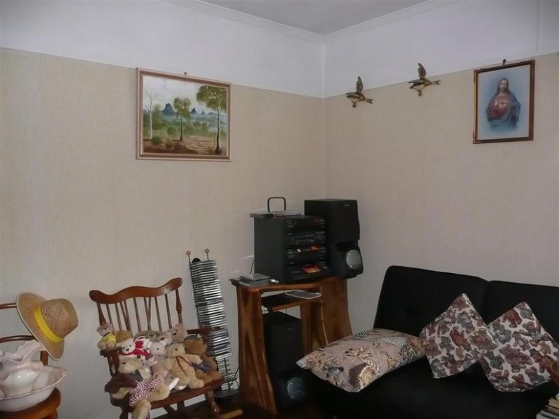 2 Anzac Avenue, Beerburrum QLD 4517