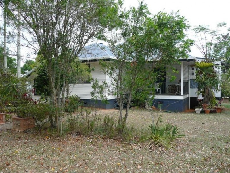 2 Anzac Avenue, Beerburrum QLD 4517