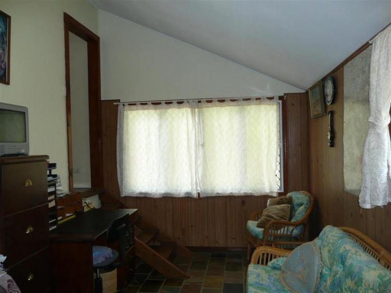 2 Anzac Avenue, Beerburrum QLD 4517