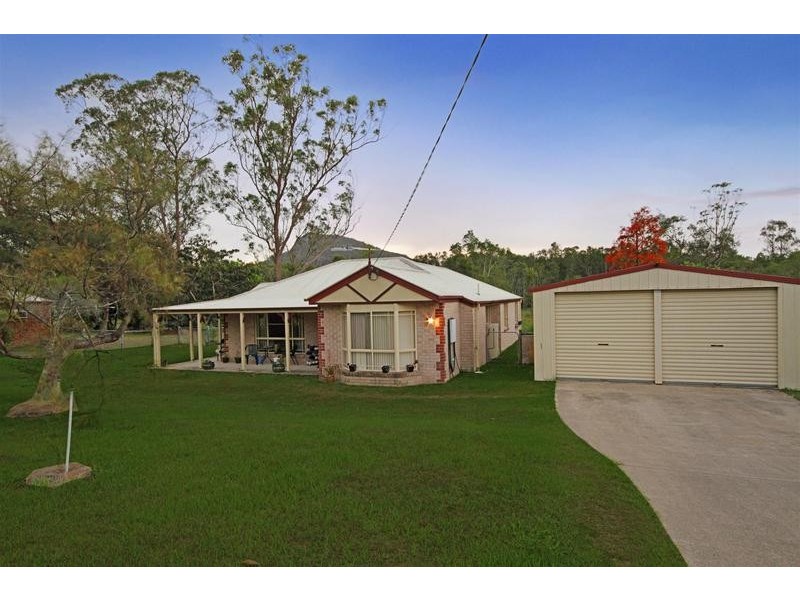 31 Hillside Road, Glass House Mountains QLD 4518