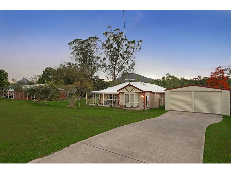 31 Hillside Road, Glass House Mountains QLD 4518